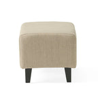 Fauteuil club en tissu touffeté de couleur beige clair Elaine avec pouf par