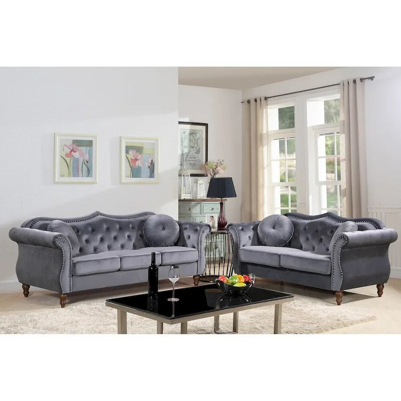 Ensemble de canapés Chesterfield cloués du milieu du siècle Mantel