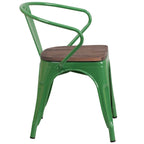 Chaise en métal avec assise et accoudoirs en bois