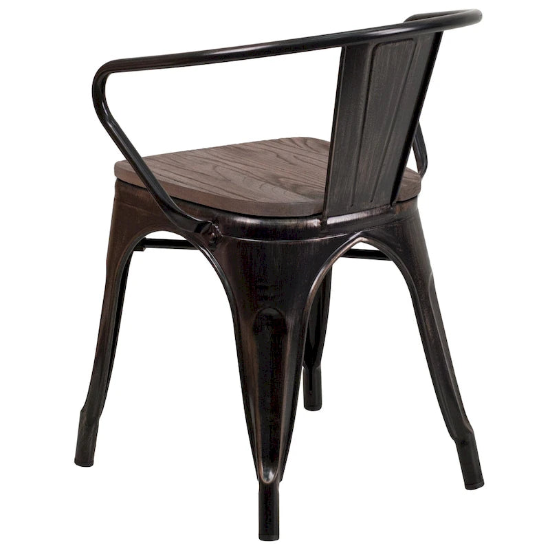 Chaise en métal avec assise et accoudoirs en bois