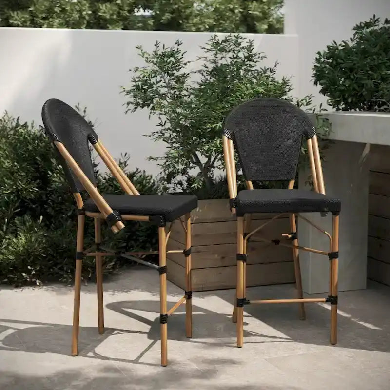 Lot de 2 chaises de bistrot empilables avec structure en métal et assise en PE