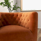 Fauteuil d'appoint pivotant confortable en velours orange brûlé de style Mid-Century Modern