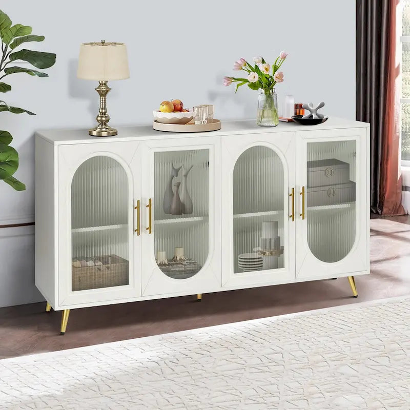 Buffet en bois avec étagères réglables