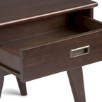 WYNDENHALL Tierney Table d'appoint rectangulaire en BOIS MASSIF de style moderne du milieu du siècle, 22 po de large - 22 L x 20 P x 22 H