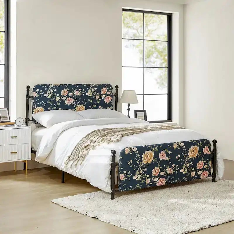 Cadre de lit plateforme en métal tapissé floral Diana Transitional 62 avec housse lavable par HULALA HOME