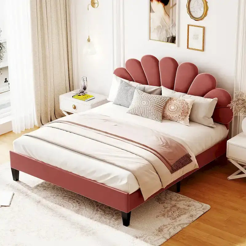Lit plateforme rembourré avec tête de lit en velours à motif floral