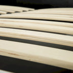 Lit plateforme King-size rembourré en similicuir Priage