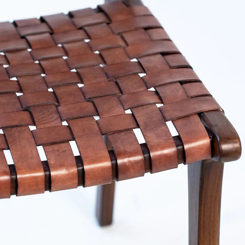 Chaise de salle à manger Maverick en cuir tissé pleine fleur avec cadre en teck
